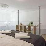 Spacious And Charming Apartment In The Centre