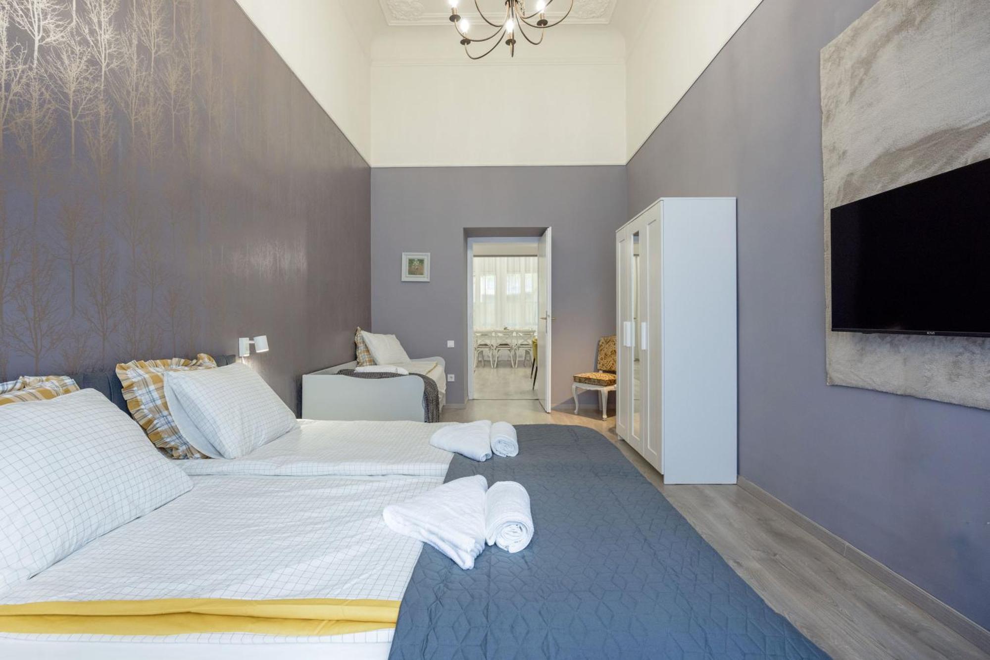 Apartment Spacious And Charming In The Centre