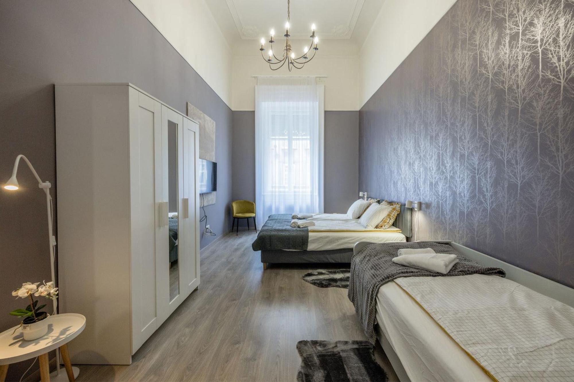 Apartment Spacious And Charming In The Centre *