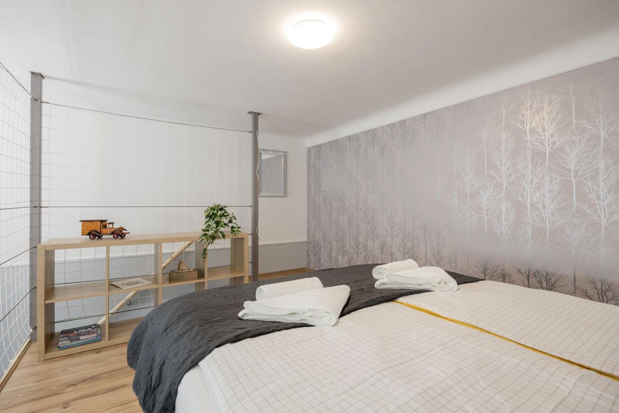 Spacious And Charming In The Centre