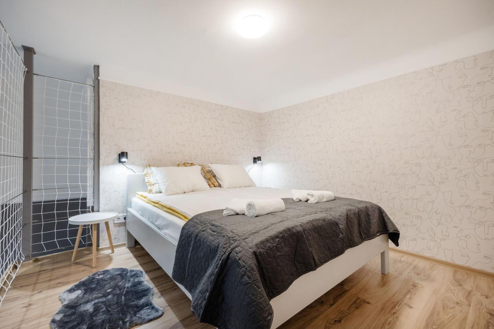 Apartment Spacious And Charming In The Centre *